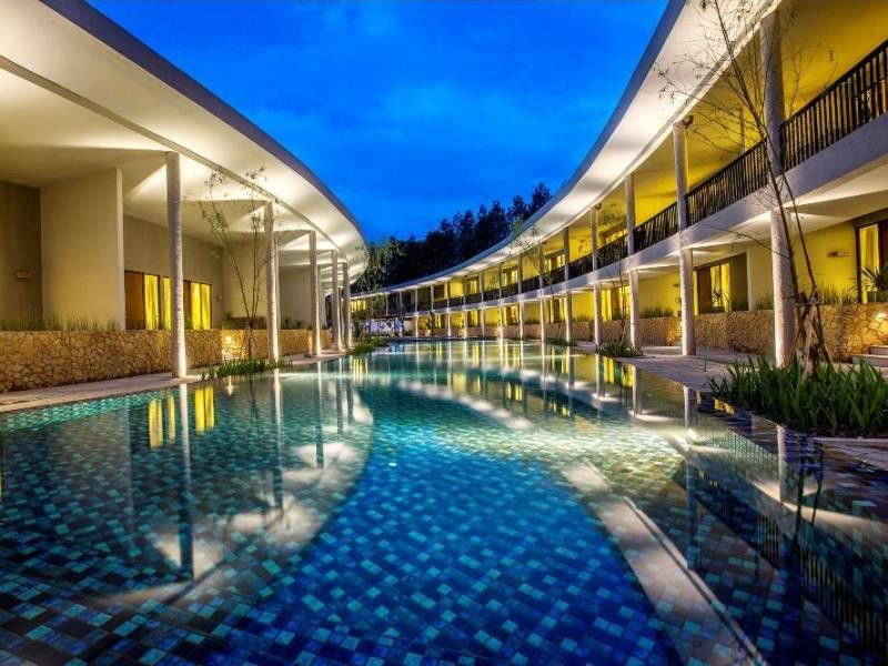 Hotel Neo+ Green Savana Sentul City Bogor Exterior foto